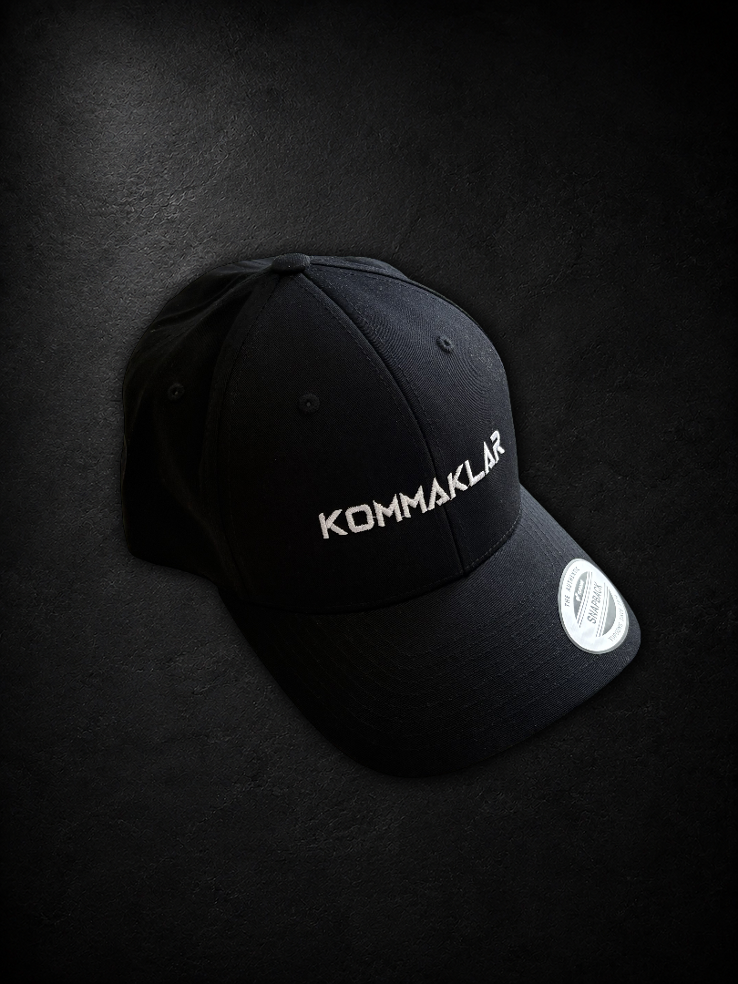 KOMMAKLAR® - MONOCHROME SNAPBACK CAP