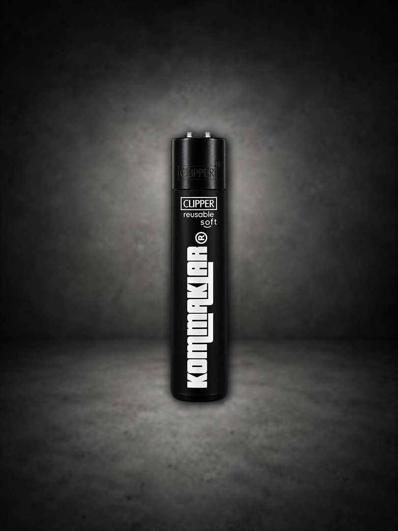 KOMMAKLAR® VI (JAHRE) PRE-ORDER BUNDLE (2026)